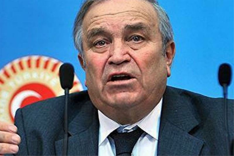 Siyasetçi Şahin Mengü hayatını kaybetti