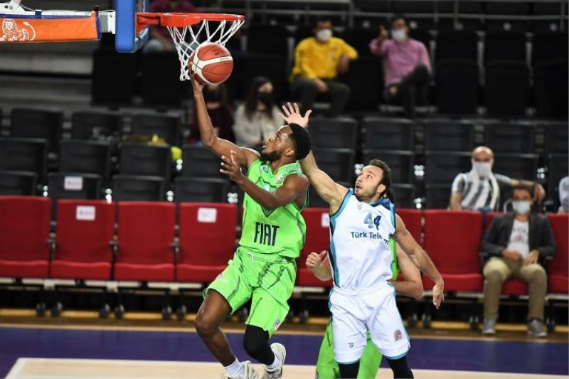 Türk Telekom evinde kaybetti