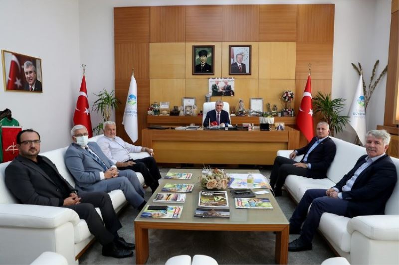 Başkan Yüce ve SATSO Başkanı Altuğ bir araya geldi 