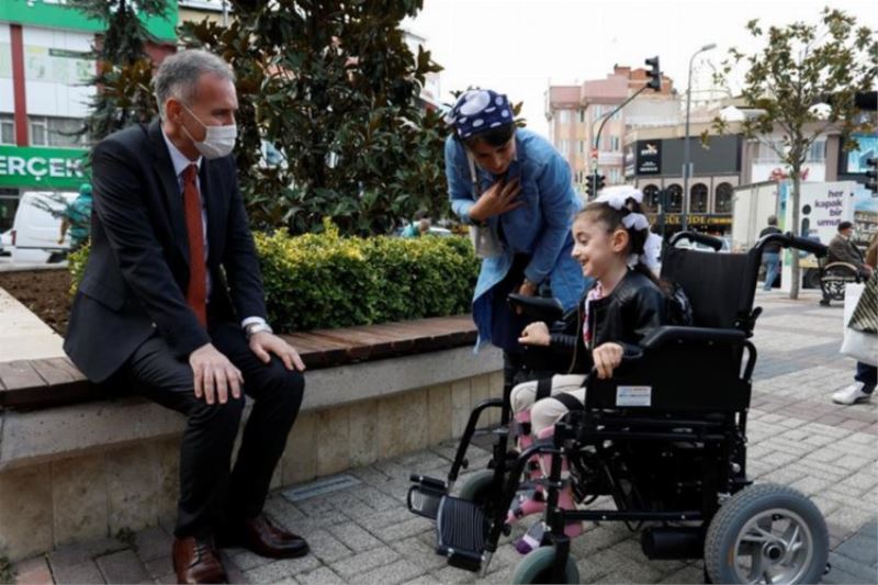 Mavi kapaklar umut oluyor