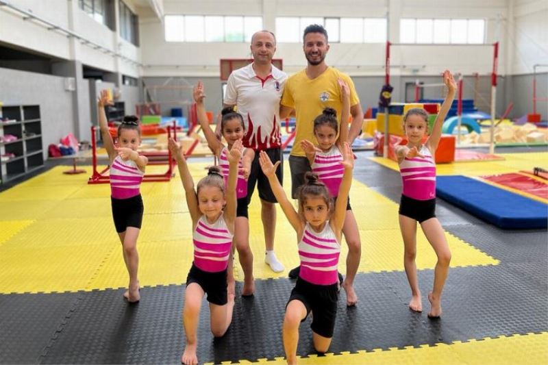 İzmitli cimnastikçiler yarı finallerde Bursa