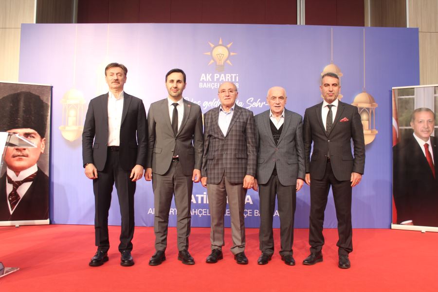 AK Parti Bahçelievler teşkilatı iftarda buluştu