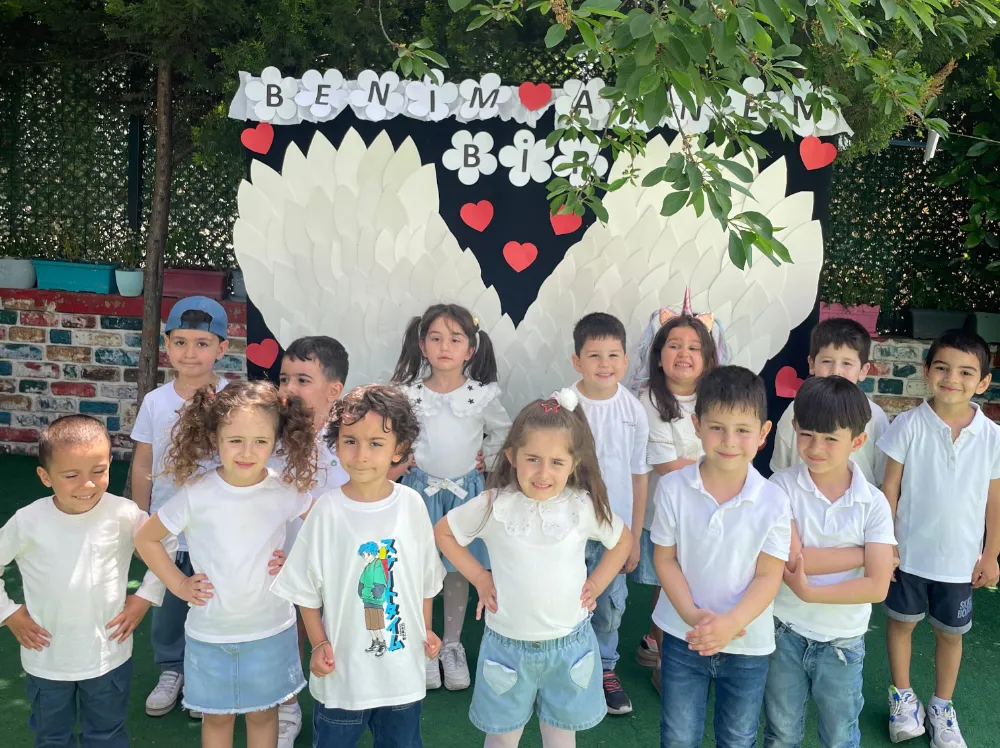 Özel Penguen Anaokulu’nda neşeli ‘Anneler Günü’ kutlaması